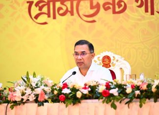 নিরাপত্তা কৌশলে সরকারপ্রধানকে জনগণ থেকে দূরে না রাখতে পিজিআরের প্রতি আহ্বান প্রধানমন্ত্রীর